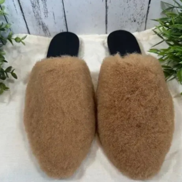 Jenni Kayne Shearling Mules Size 39 US 9, new without box - Picture 2 of 3